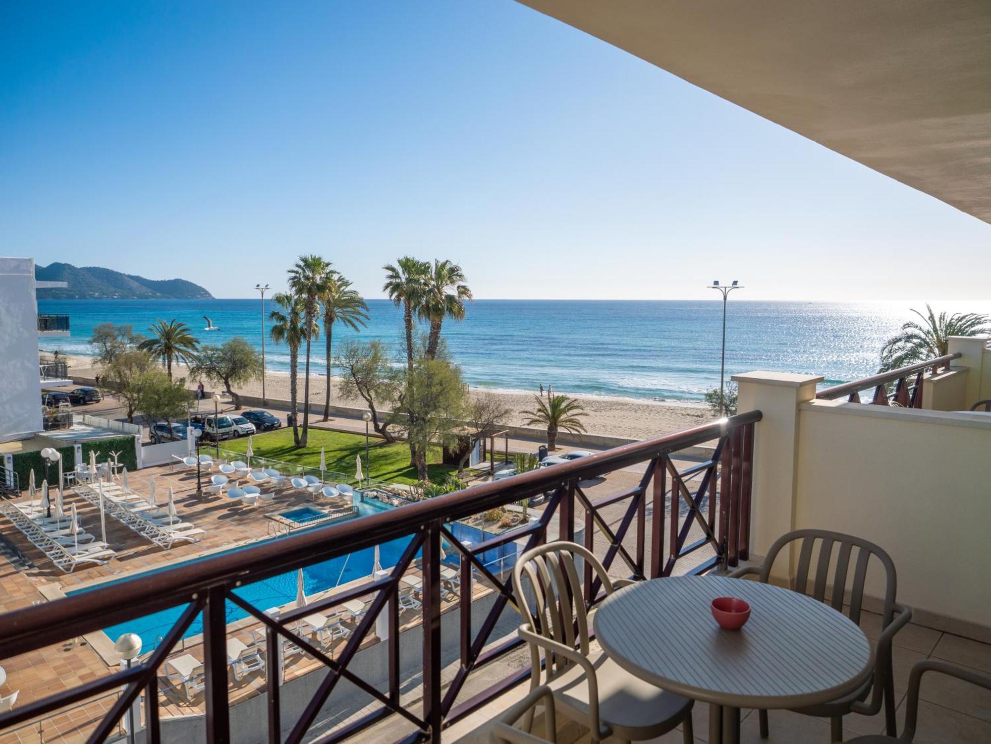 Prope Mare Apartamentos Cala Millor  Exterior photo